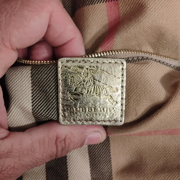 Burberry gold leather Prorsum Metallic Gold Leather Authentic bag - Picture 8 of 16